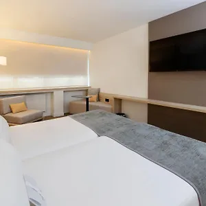 4* מלון Sercotel Delfos